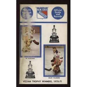   Rangers Yearbook VGEX   NHL Programs And Yearbooks