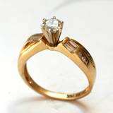 DIAMOND ENGAGEMENT RING 0.82 CT ROUND 14KT YELLOW BAGUETTES AND ROUNDS 