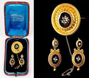 Antique 15k Gold, Enamel & Seed Pearl Mourning Jewelry, Earrings 