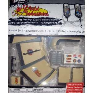  Tech Deck World Industries Mini Training Center with ramps 