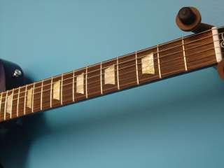 Gibson’s Robot Guitar—the world’s first self tuning guitar 