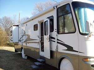 2004 Kountry Star 3560 Class A MotorHome  