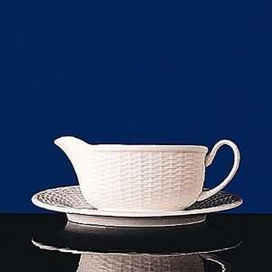  Wedgwood Nantucket Gravy Boat With Tray   2 Pc Kitchen 