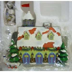 Hawthorne Village Rudolphs Christmas Town collection   Reindeer Barn 