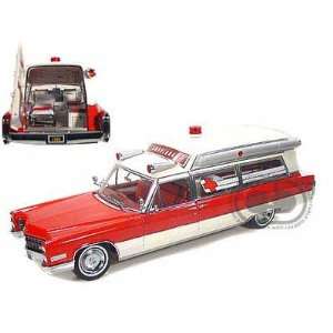  1966 Cadillac High Top Ambulance 1/18 Toys & Games