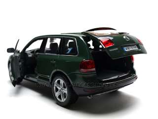 VOLKSWAGEN TOUAREG GREEN 118 DIECAST MODEL CAR WELLY  