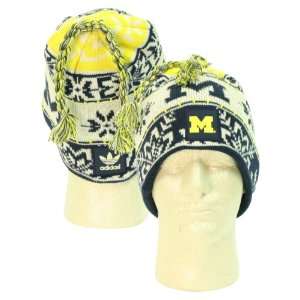  Michigan Wolverines Ski Style Tassle Top Winter Knit Hat 