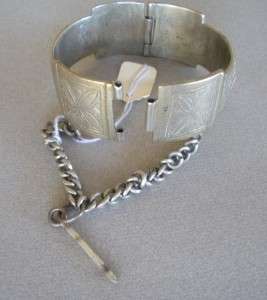Hinged, pinned, chased Tuareg silver bracelet 174 gr  
