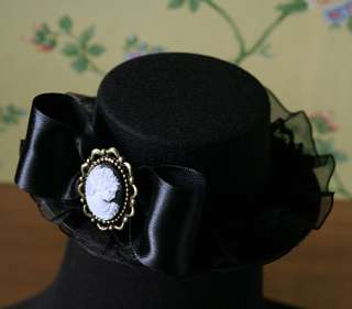 b15 Moulin Rouge Burlesque Mini Top Hat Fascinator Gothic black satin 