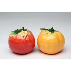  Fruit Veggie Tomato Tomatoe Salt & Pepper Shakers S/P Set 