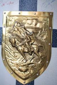 H722 HIGHLANDER Autographed Clan MacLeod Viking Shield  