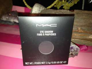 MAC Eye Shadow REFILL  CARBON  NEW IN BOX 773602035977  