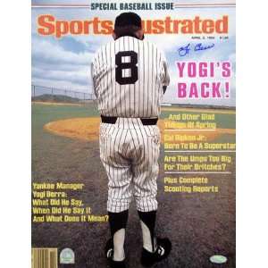  Yogi Berra New York Yankees Autographed Sports Illustrated 