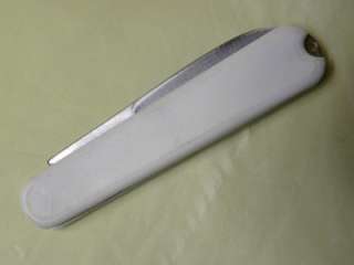 SMALL POCKET FOLDING KNIFE BOTTLE OPENER  
