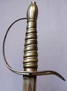 EXCELLENT ENGLISH C.1780 INFANTRY OFFICER’S HANGER SWORD  