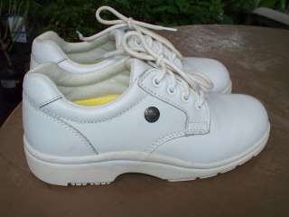 Kingston McKnight Slip Resistant White Mens Shoes 6.5M  