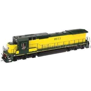   Ready to Run Dash 8 40C   Chicago & North Western #8503 Toys & Games
