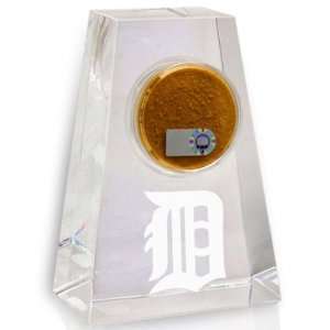  Detroit Tigers Tapered Crystal Paperweight with Game Field 