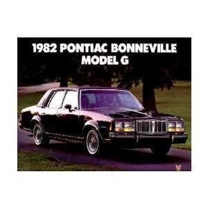  1982 PONTIAC BONNEVILLE Sales Brochure Literature Book 