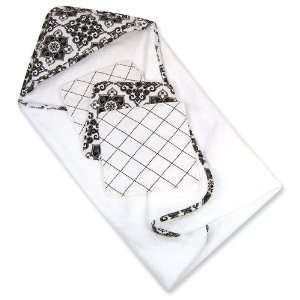    Four Piece Versailles Black & White Hooded Towel Gift Cake Jewelry