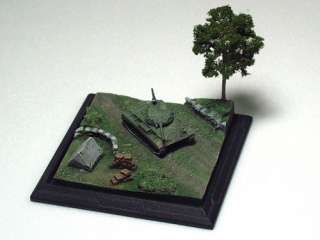 144 CGD Micro Diorama Depot with Tree (Summer)  