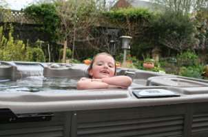 How to Maintain a Hot Tub  