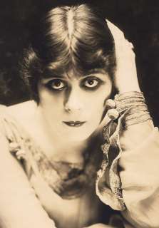 1910S THEDA BARA DARK EYED VAMP PHOTOGRAPH SILENT FILM PORTRAIT ICONIC 