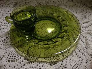 Green Thumbprint? King Crowns? 2Pc Luncheon Snack Set  