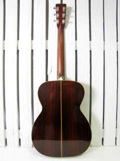 Case  Vintage Martin hardshell case included. The case has several 