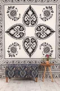 UrbanOutfitters  Scarf Medallion Tapestry