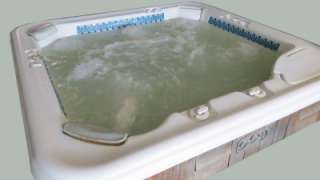 Hot Spring spa, used but works fine Big 90 x 100 x 36 deep hot tub 
