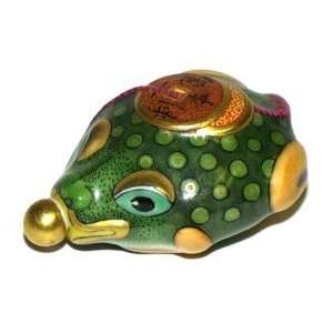  Lucky Frog ~ Wucai Porcelain Snuff Bottle