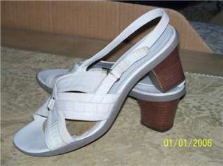 EASY SPIRIT Ladies Womens sz 8 M Sandals ECRU Moc Croc Leather COMFY 