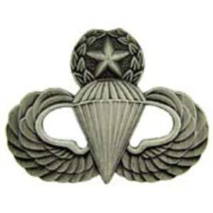  U.S. Army Master Paratrooper Pin 1 1/2 Arts, Crafts 