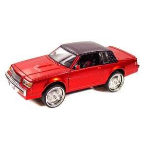    1987 Buick Regal 1/24 Donk Box and Bubble Red Toys & Games