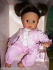 Götz Puppe Muffin 33cm braune Haare Anzug rosa/weiß NE