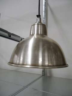 Schlichte, klassische Metall Lampe 20x20 cm  