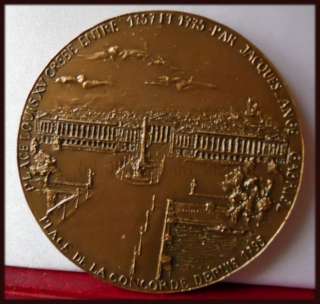 Médaille artistique  VERSAILLES , en bronze; 78mm, en excellent 