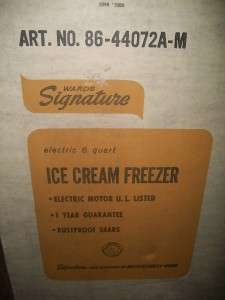 QUART WARDS SIGNATURE ICE CREAM FREEZER/MAKER  IN BOX  