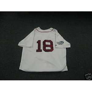  Johnny Damon Autographed Jersey   2004 World Series Red 