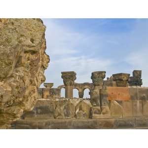  Zvarnots Cathedral, UNESCO World Heritage Site, Zvartnots, Armenia 