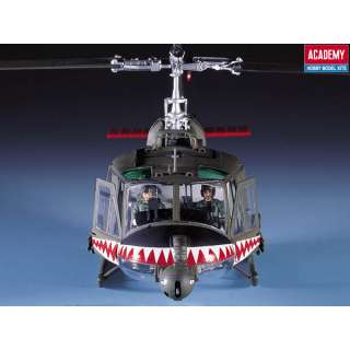 UH 1C HUEY FROG 1/35 Academy 2196  