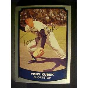 Tony Kubek New York Yankees #29 1988 Baseball Legends Signed Baseball 