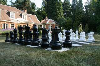New Garden Chess Pieces   Giant Garden Games   30cm  