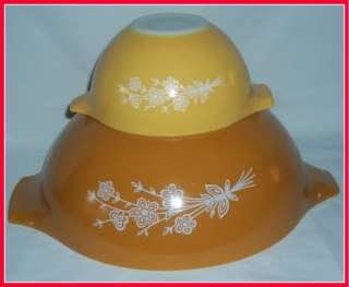 PYREX Butterfly Gold Cinderella Mixing Bowls Large Small Yellow 